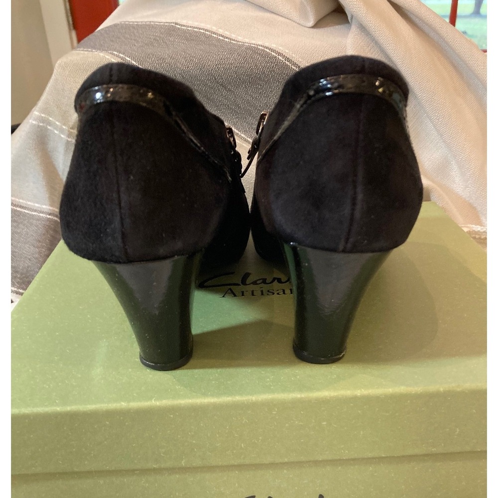 Clarks Black Suede Patent Booties 7 Artisan Diamond Cameo Dark Academia Classic - Picture 3 of 9